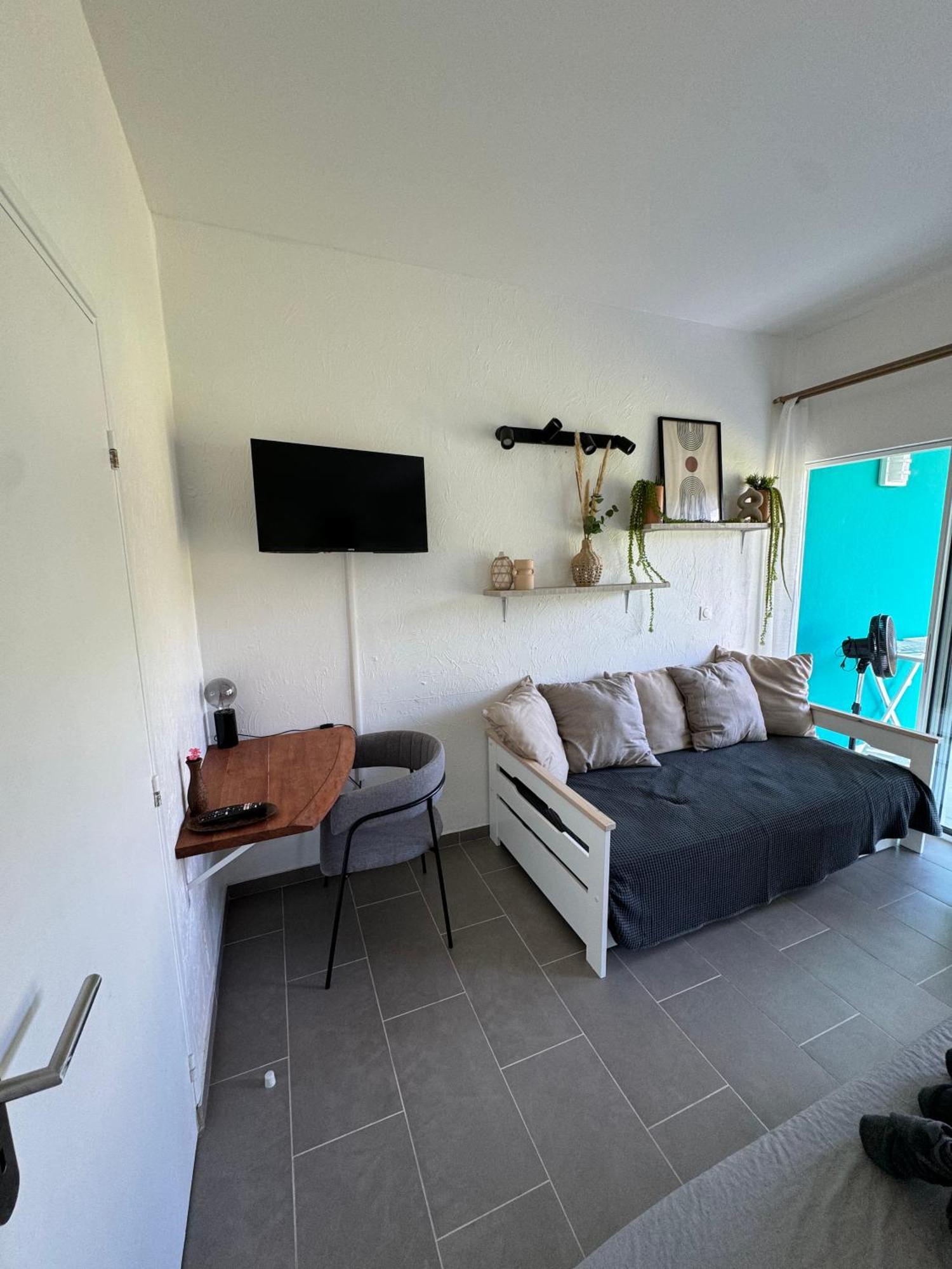 Studio Kaz' Coco Grand-Bourg Kültér fotó
